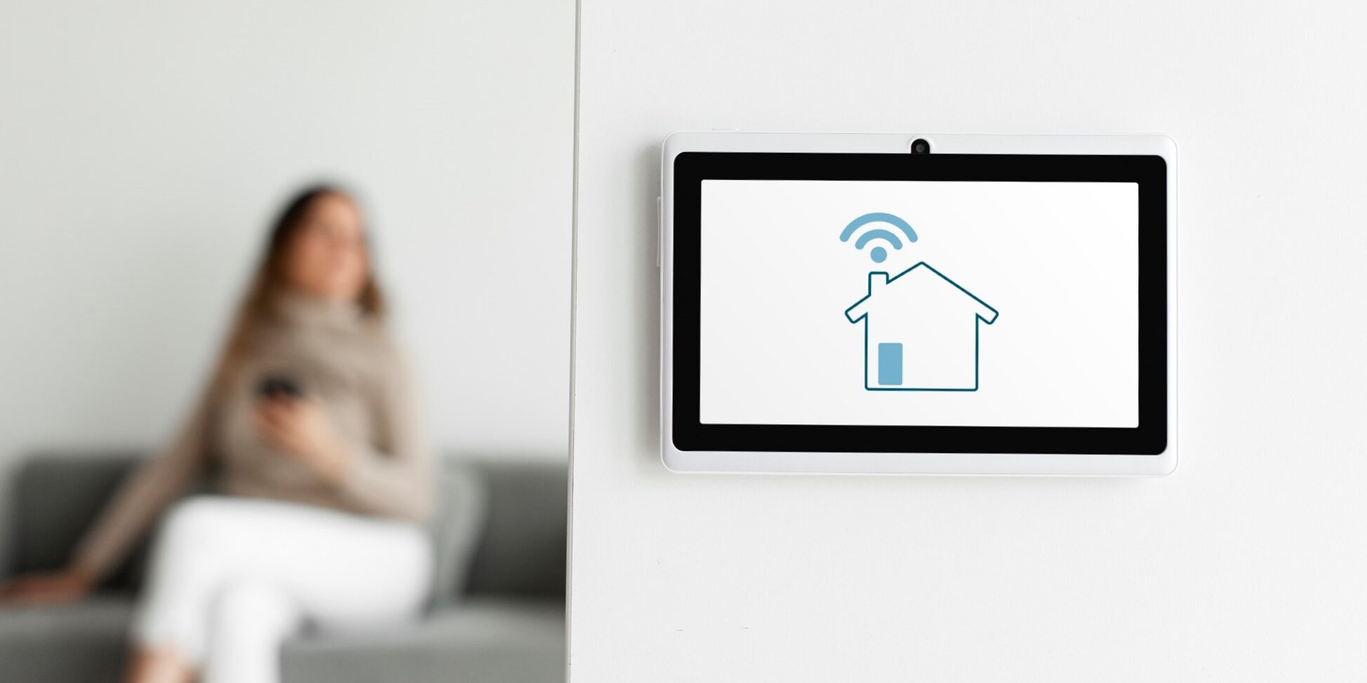 alarmas para negocios en Valencia - tablet