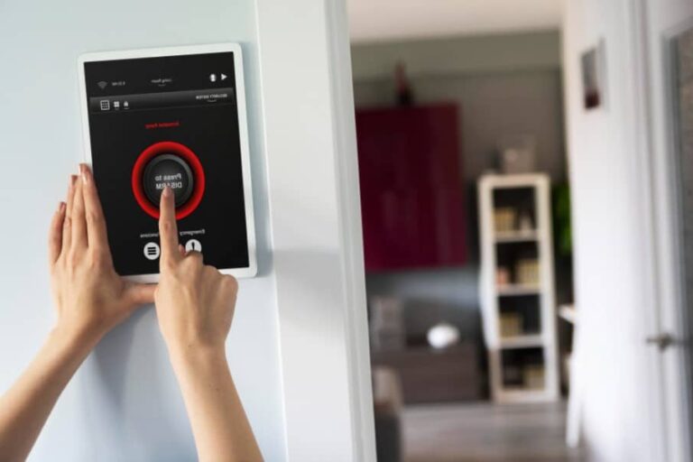 Instalar alarmas en empresas en Valencia - Pantalla