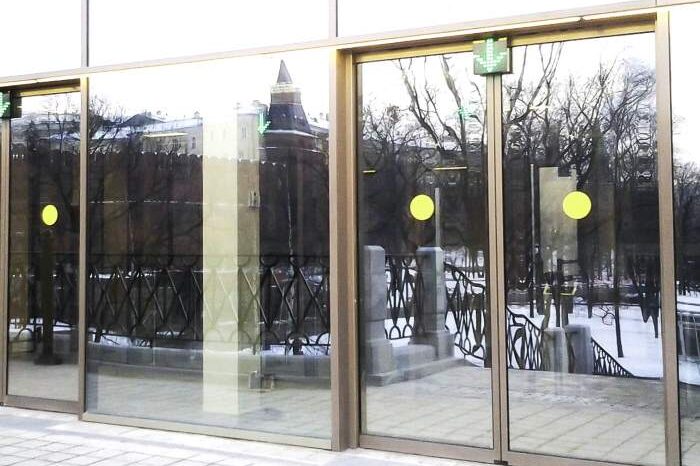 sistemas de puertas automáticas en Valencia - cristales