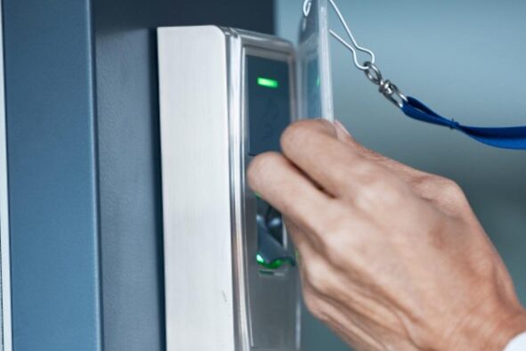 Sistemas de automatización de puertas en Valencia - Botones